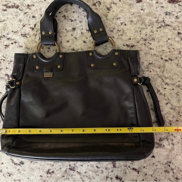 Vintage Kenneth Cole Reaction Black Leather Bag Brass Hardware Purse Tote Retro - Picture 13 of 14